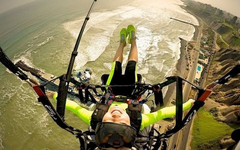 Lima-paraglidingok.jpg